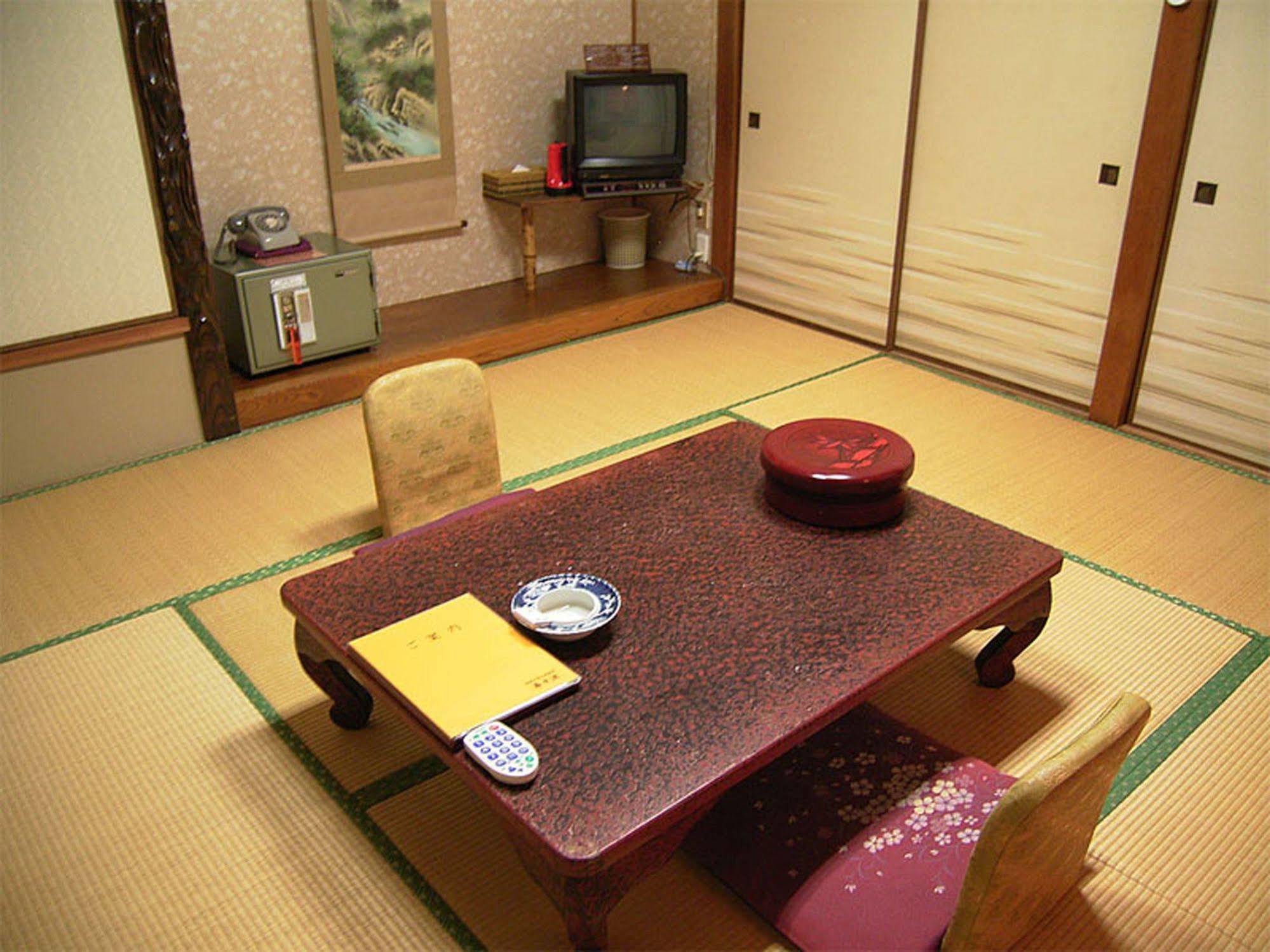 Toushijima Onsen Suzunami โทบะ ภายนอก รูปภาพ